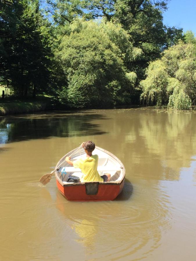 Le Gite Du Petit Renard: A Tranquil Gite With Pool Oradour-Saint-Genest Екстериор снимка